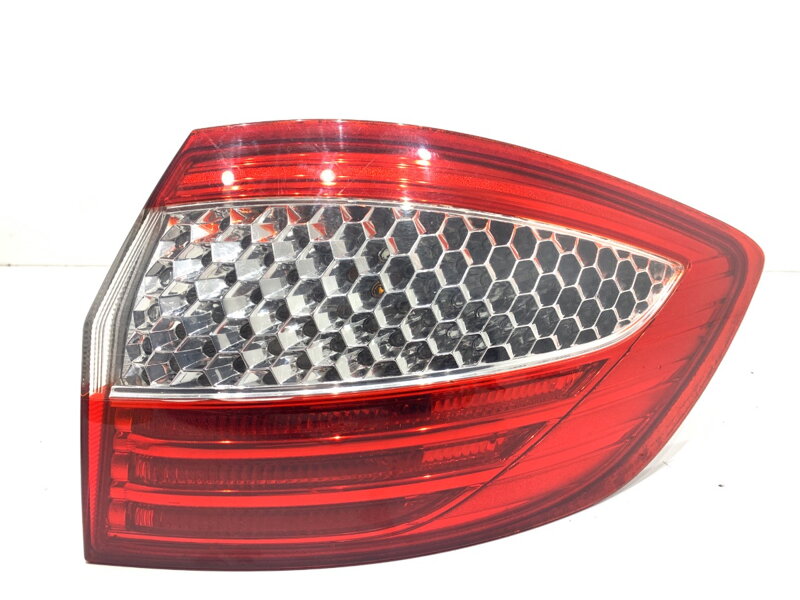 Svetlo pravé zadné Ford Mondeo IV Turnier (BA7) 2007 - 2015 7S71-13404-B