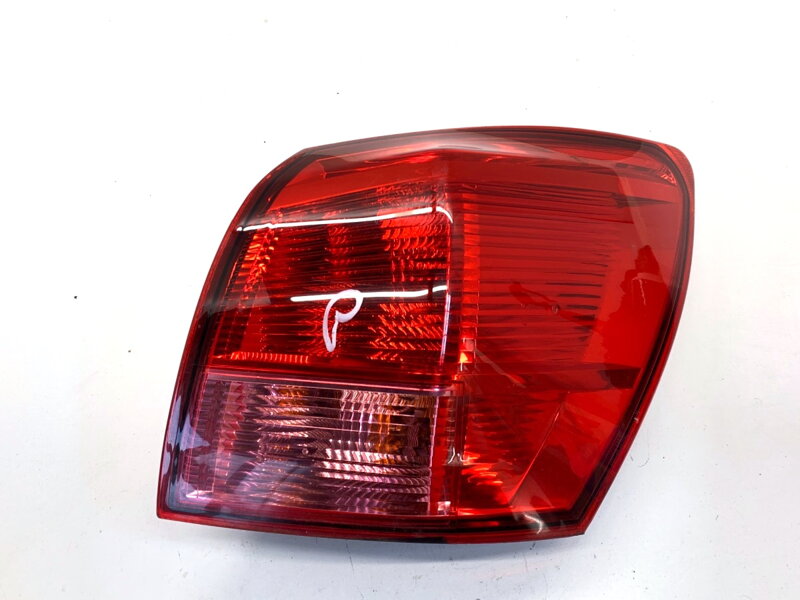 Svetlo pravé zadné Nissan Qashqai / Qashqai + 2 I (J10, NJ10, JJ10E) 2006 - 2014