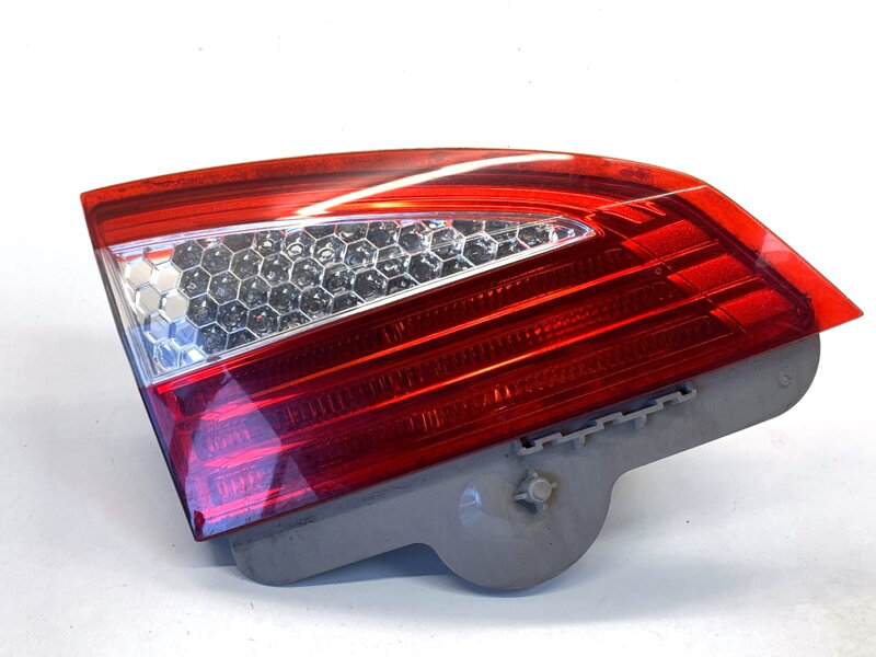Svetlo zadné ľavé vnútorné Ford Mondeo IV Turnier (BA7) 2007 - 2015 7S71-13A603-B