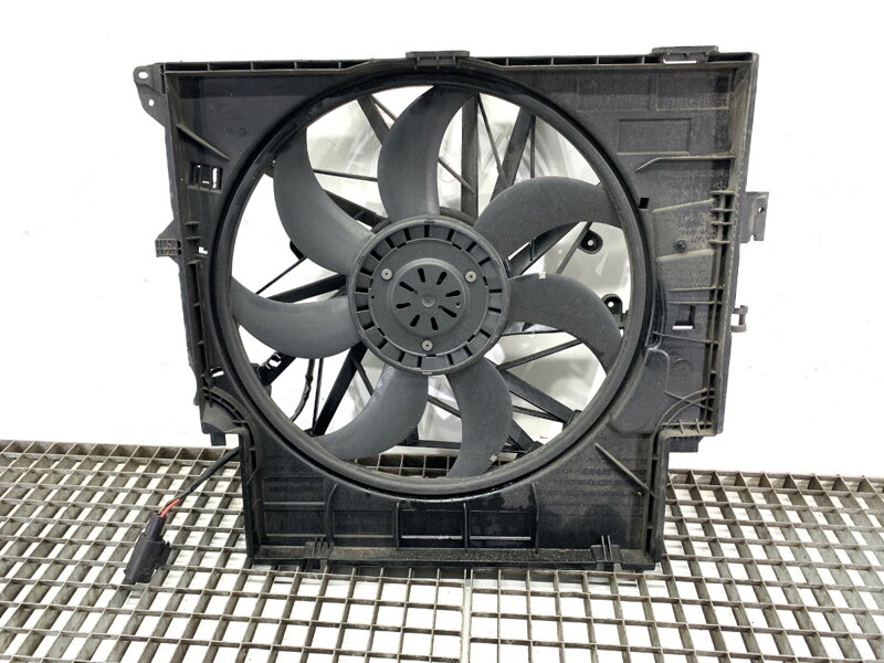 Ventilátor chladiča BMW X3 (F25) 2010 - 2017 7601176