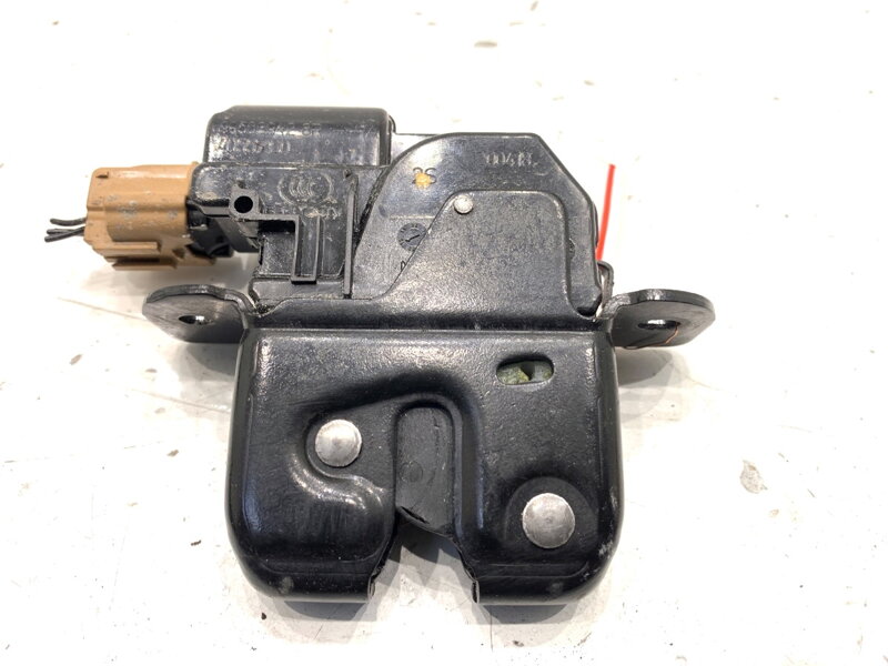 Zámok veka batožinového priestoru zadný Renault Clio IV (BH_) 2012 - 2022 905039428R