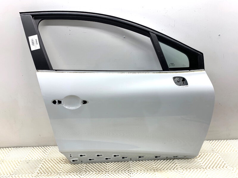 Dvere pravé predné Renault Clio IV (BH_) 2012 - 2022 DV369