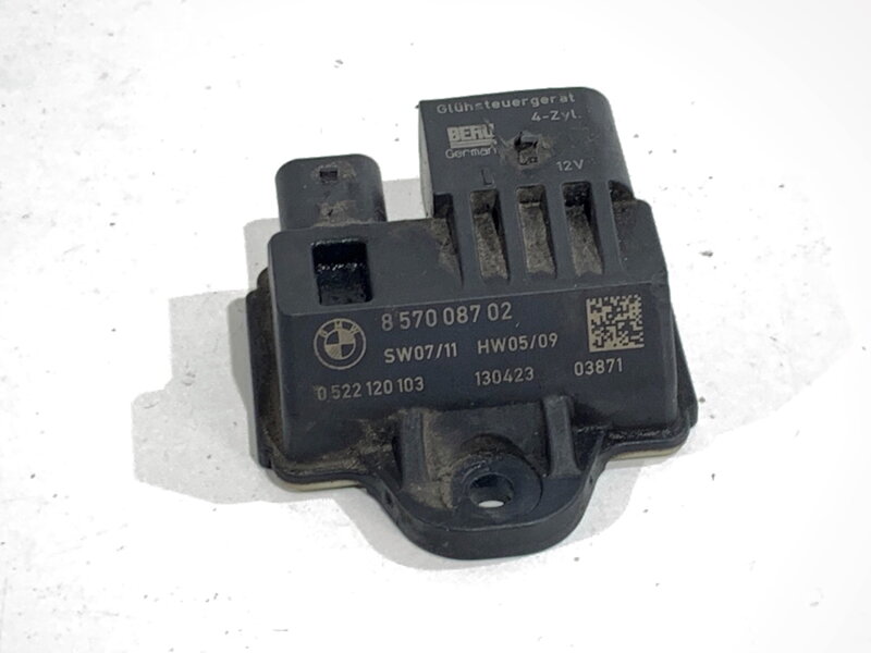 Relé sviečok žiarových BMW X3 (F25) 2010 - 2017 8570087