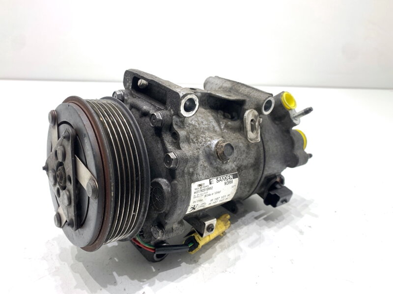 Kompresor klimatizácie Peugeot 508 SW I (8E_) 2010 - 2018 9819712180