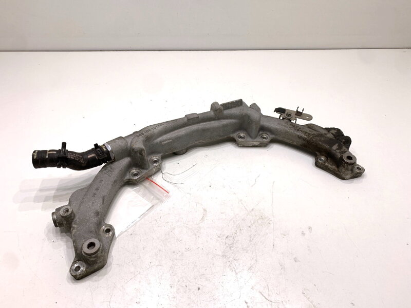 Hlavné potrubie vody Porsche Panamera (970) 2009 - 2017 9481061615R