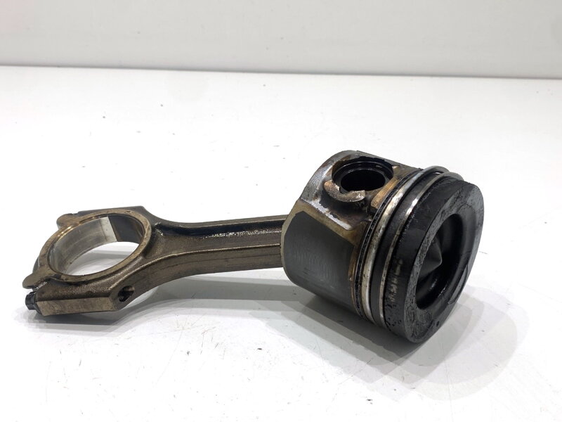 Piest S ojnicou KIA Optima (FSGDS6B) 2010 - 2022 D4FD