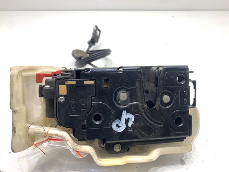 Zámok dverí ľavý predný VW Golf Plus V (5M1, 521) 2004 - 2013 3D1837015AB