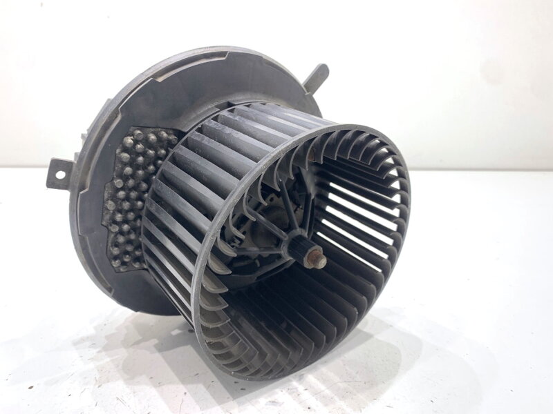 Ventilátor kúrenia VW Golf Plus V (5M1, 521) 2004 - 2013 3C1820015L