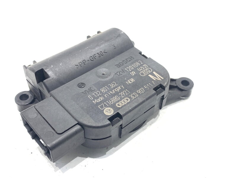 Motor radiátora kúrenia VW Golf Plus V (5M1, 521) 2004 - 2013 3C0907511A