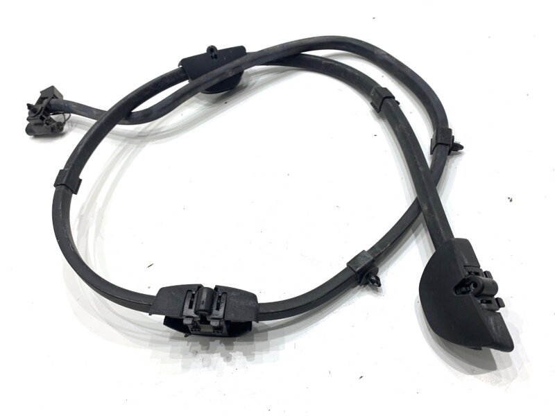 Trysky ostrekovačov BMW 5 (G30, F90) 2016 - 2022 7388756