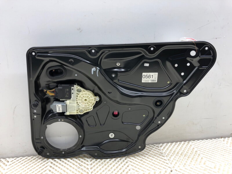 Sťahovačka okna pravá zadná VW Passat B7 (362) 2010 - 2015