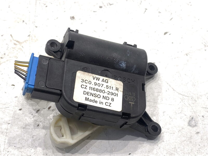 Motor radiátora kúrenia VW Passat B7 (362) 2010 - 2015 3C0907511R