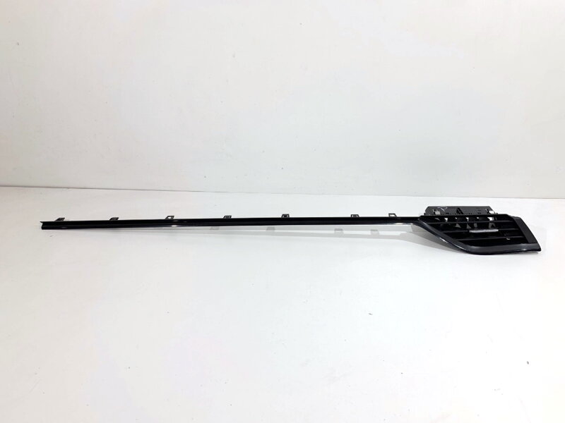 Mriežka ventilácie pravá predná Skoda Octavia IV Combi (NX5) 2019 - 2022 5E4819702C