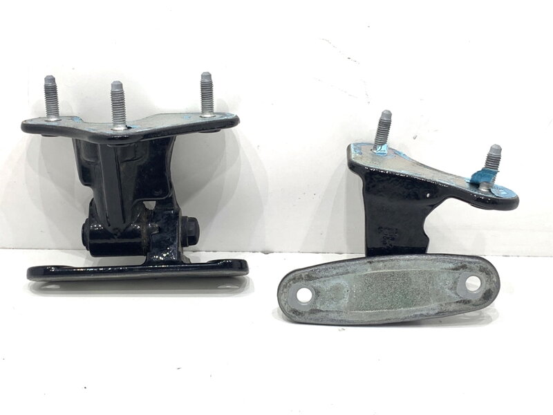 Pánty dvere predné pravé Mercedes-benz Class M (W166) 2011 - 2015