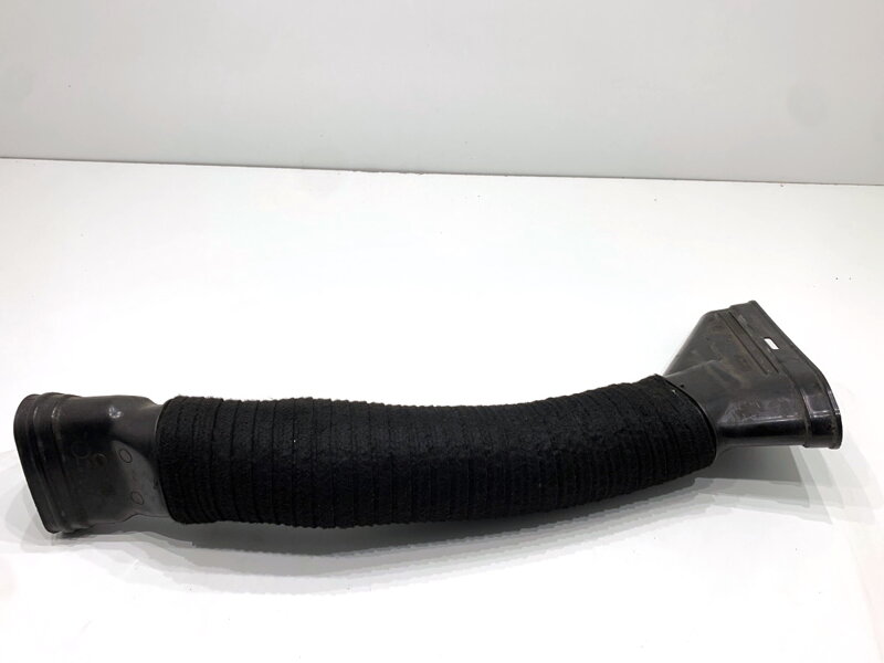 Vzduchové potrubie Mercedes-benz Class M (W166) 2011 - 2015 A6420946797