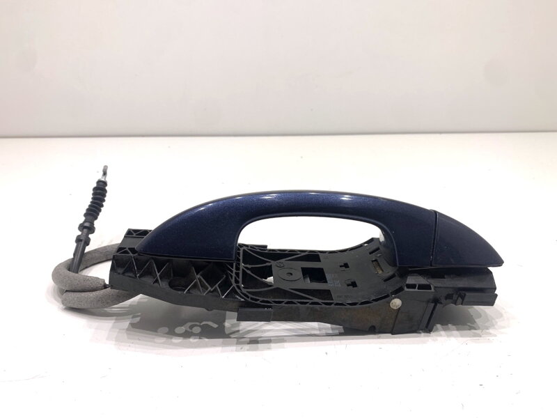 Kľučka vonkajšia pravá predná Seat Alhambra (710, 711) 2010 - 2022 5L0837885C