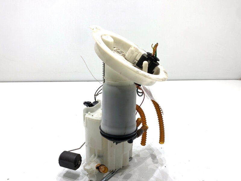 Palivové čerpadlo BMW 2 Coupe (F22, F87) 2012 - 2022 7243975