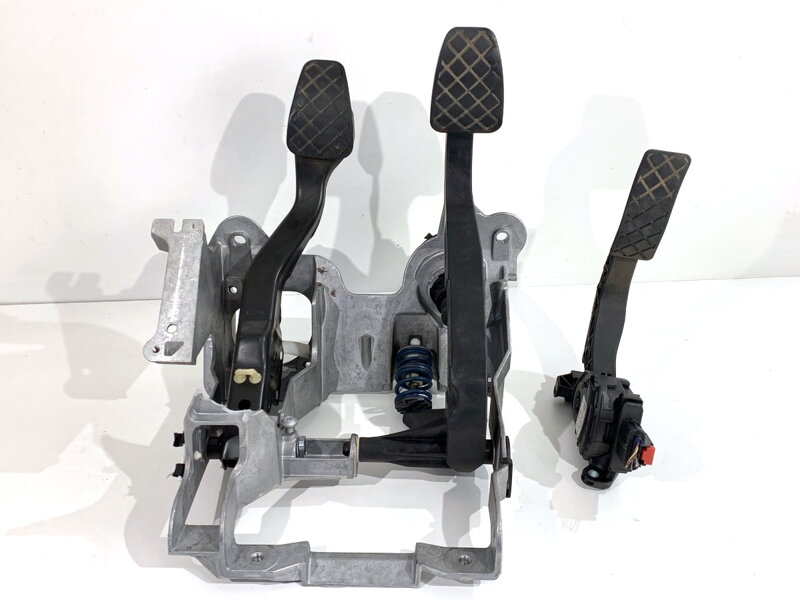 Pedále Audi A4 B8 Avant (8K5) 2007 - 2015 8K1721117