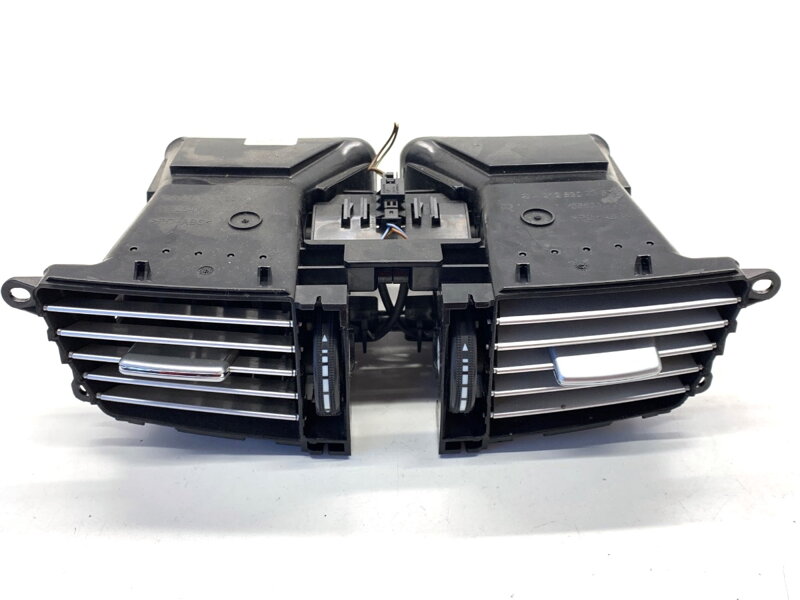 Mriežka ventilácie predná Mercedes-benz Class E T-model (S212) 2009 - 2016 A2128302554