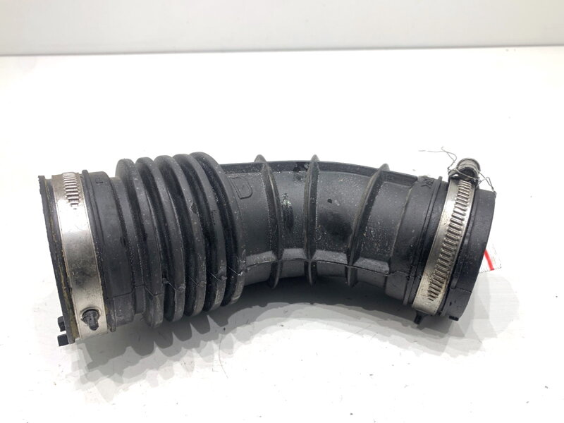 Vzduchové potrubie Nissan Qashqai II SUV (J11, J11_) 2013 - 2022 165758920R