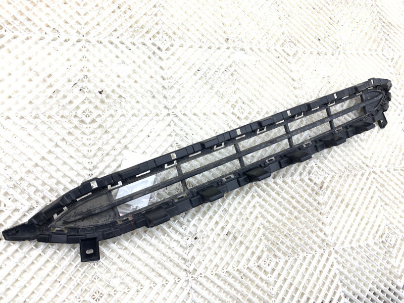 Mriežka nárazníka predná Hyundai I30 (PDE, PD, PDEN) 2016 - 2022 86561-G4900