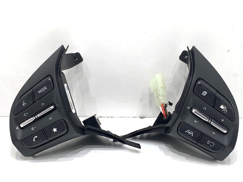 Prepínače volantu Hyundai I30 (PDE, PD, PDEN) 2016 - 2022 96720-G4770