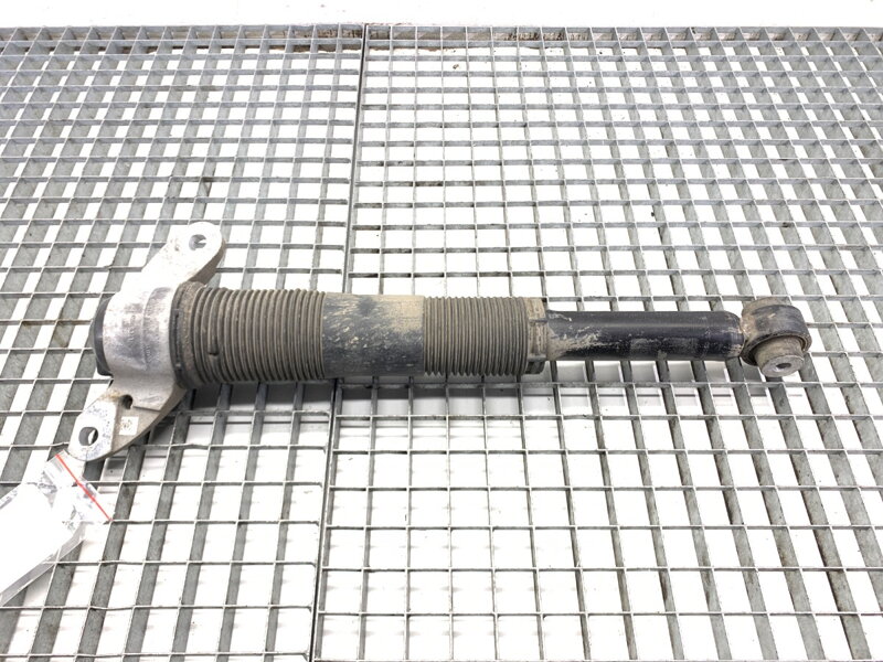 Tlmič ľavý zadný Jaguar E-pace (X540) 2017 - 2022 L8D218A145