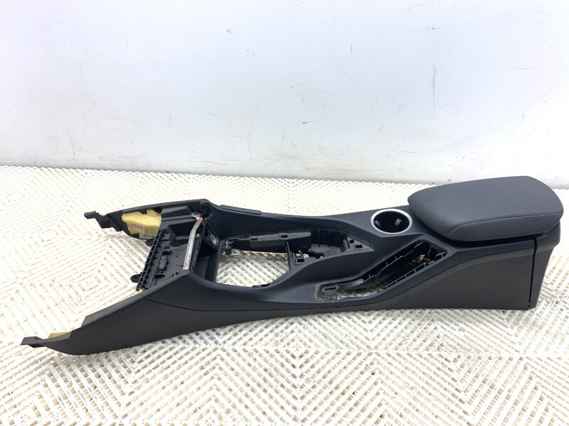 Tunel stredový S lakťovou opierkou BMW X1 (E84) 2009 - 2015