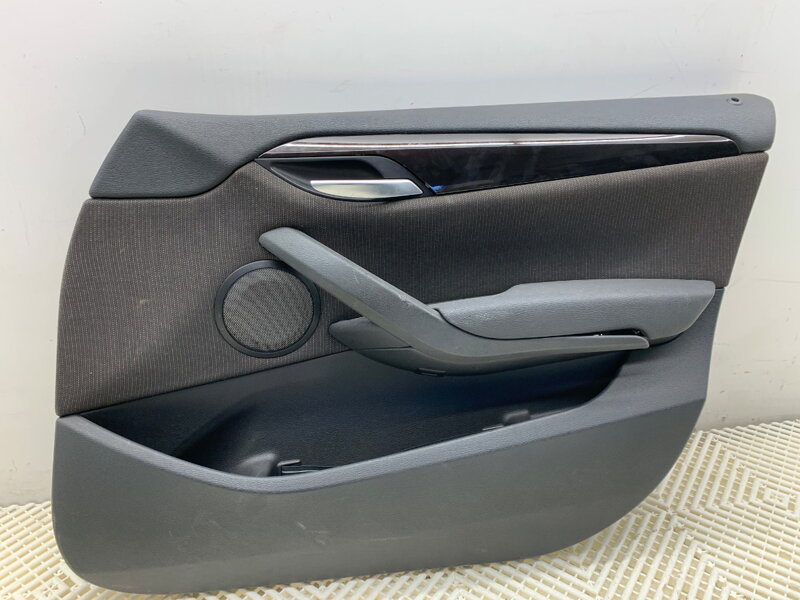 Tapacír dverí pravý predný BMW X1 (E84) 2009 - 2015