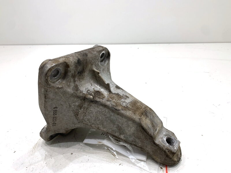 Držiak motora BMW X3 (F25) 2010 - 2017 6784826