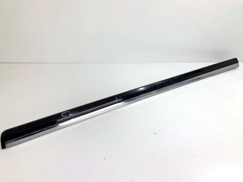 Lišta dverí pravá predná VW Passat B7 (362) 2010 - 2015 3AA854940A