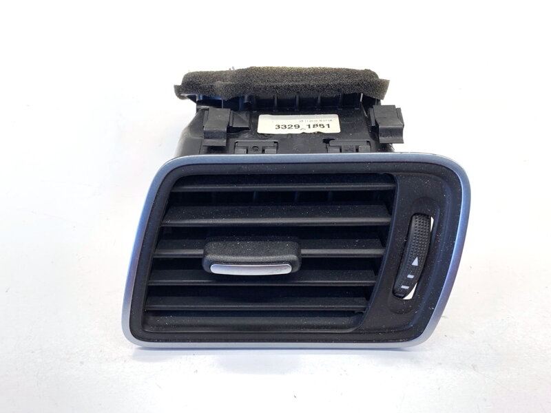 Mriežka ventilácie ľavá predná VW Passat B7 (362) 2010 - 2015 3AB819701A