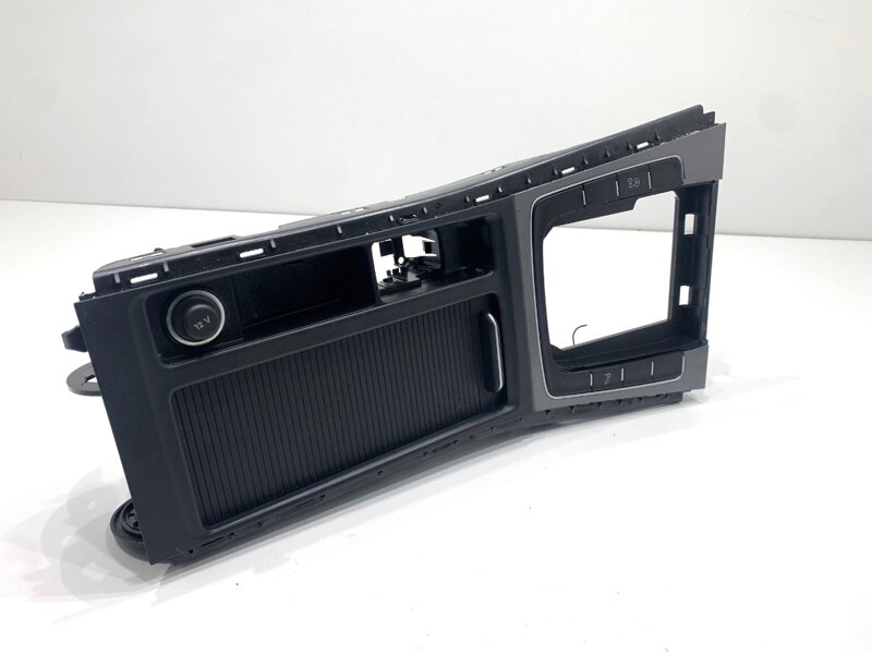 Držiak NA nápoje VW Golf VII Variant (BA5, BV5) 2013 - 2022 5G0862631