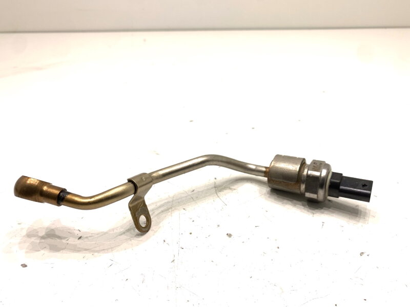 Snímač tlaku spalín BMW 5 (G30, F90) 2016 - 2022 8579973