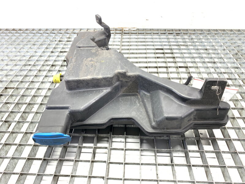 Nádržka ostrekovačov Audi A5 (F53, F5P) 2016 - 2022 8W6955451D