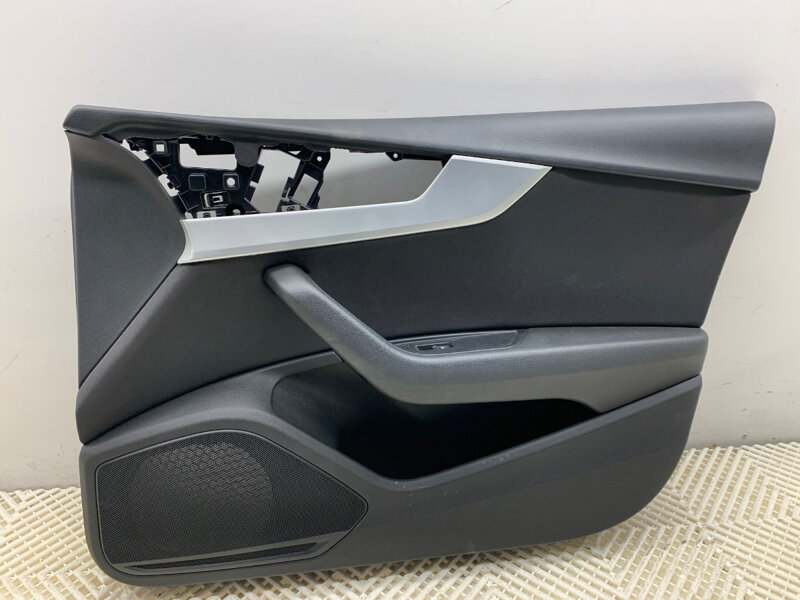 Tapacír dverí pravý predný Audi A5 (F53, F5P) 2016 - 2022 8W8867134