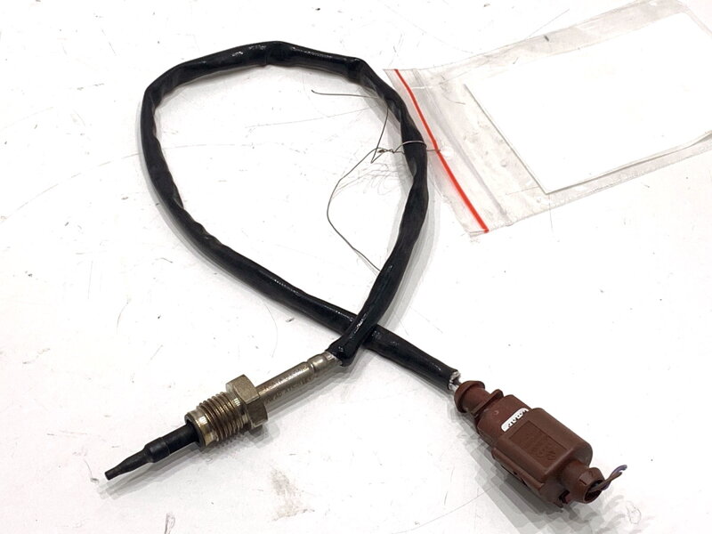 Snímač tlaku spalín DPF Audi A5 (F53, F5P) 2016 - 2022 8W0906088B