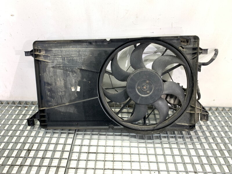 Ventilátor chladiča Volvo V50 (545) 2003 - 2012 3M5H-8C607-RG