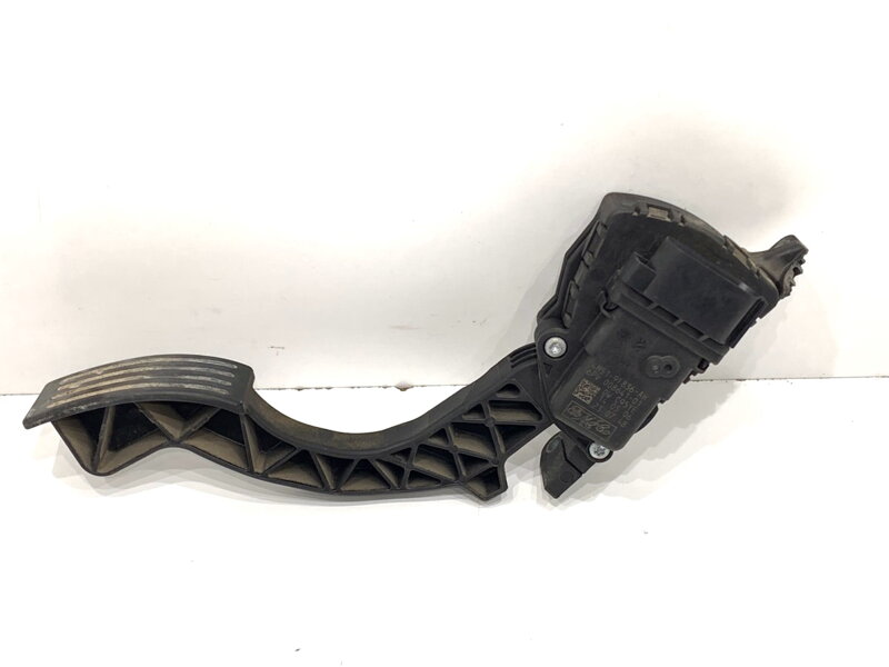 Plynový pedál Volvo V50 (545) 2003 - 2012 4M51-9F836-AH