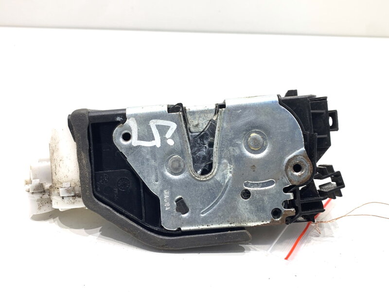 Zámok dverí ľavý predný BMW X3 (F25) 2010 - 2017 7318409