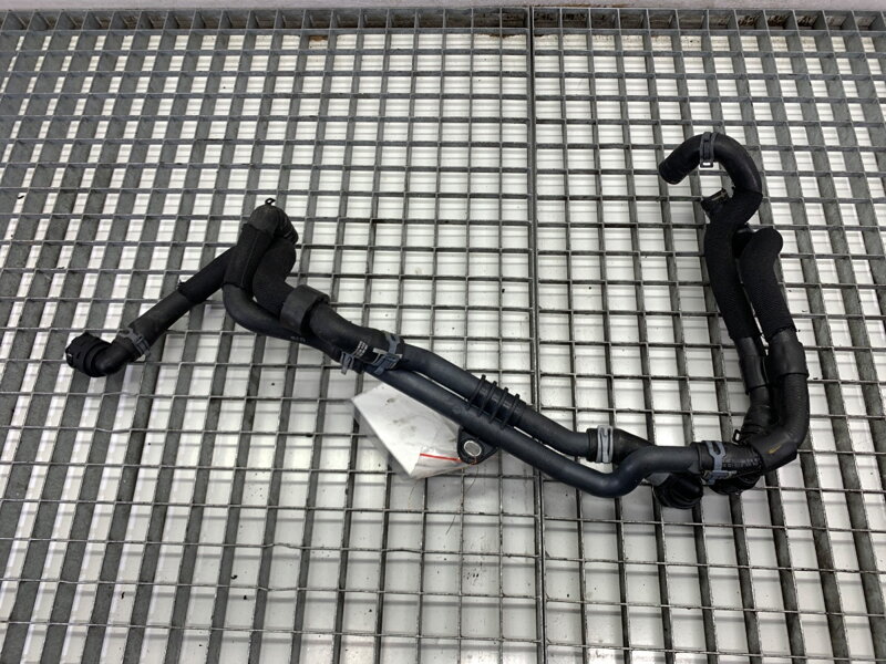 Hlavné potrubie vody Skoda Octavia IV Combi (NX5) 2019 - 2022 3Q0121070S