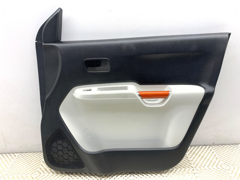 Tapacír dverí pravý predný Suzuki Ignis III (MF) 2016 - 2022