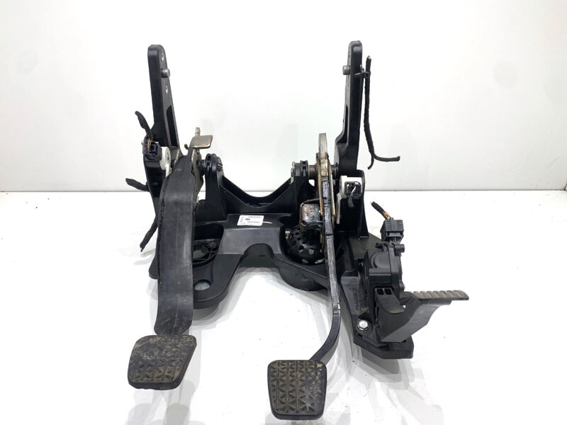 Pedále Opel Astra J Sedan 2012 - 2022 39032843