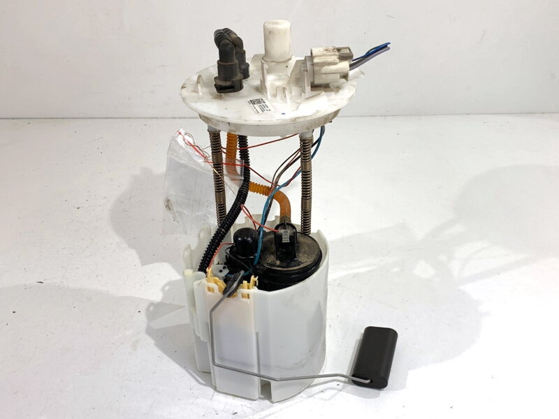 Palivové čerpadlo Opel Astra J Sedan 2012 - 2022 13594894