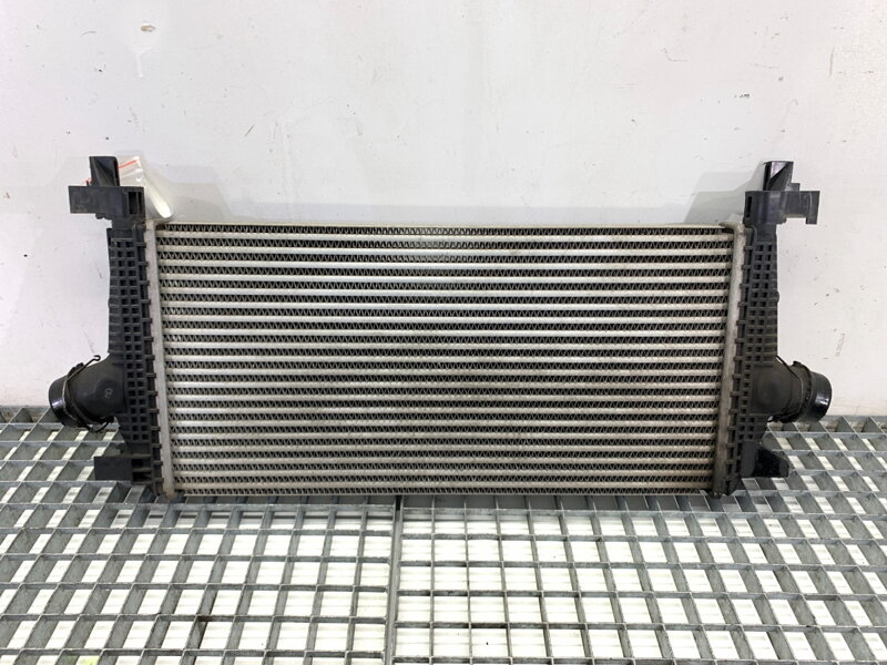Intercooler Opel Astra J Sedan 2012 - 2022 13267646