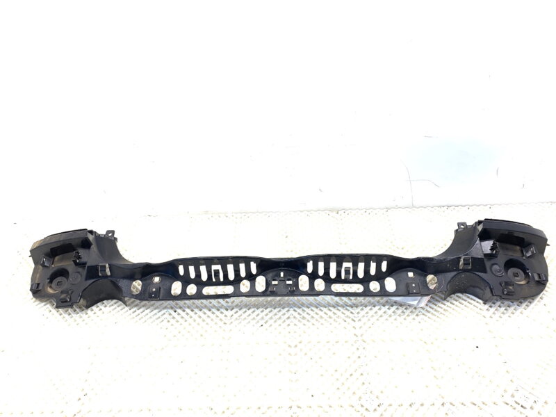 Držiak nárazníka zadný stredový BMW 5 (F10) 2009 - 2016 7184766