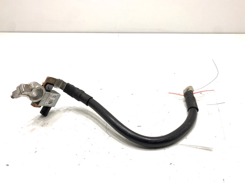 PÓL / svorka (BATÉRIE) mínus Audi A6 C7 Avant (4G5, 4GD) 2011 - 2018 8T0915181