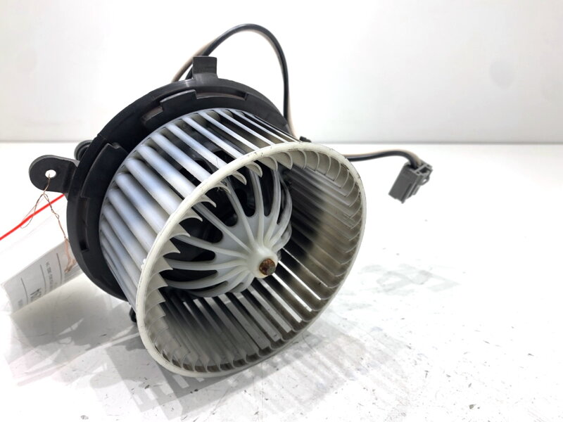 Ventilátor kúrenia Opel Zafira Tourer C (P12) 2011 - 2022 U7253002
