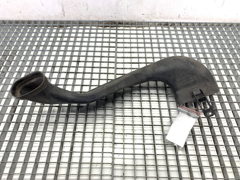 Vzduchové potrubie Opel Zafira Tourer C (P12) 2011 - 2022 13307080