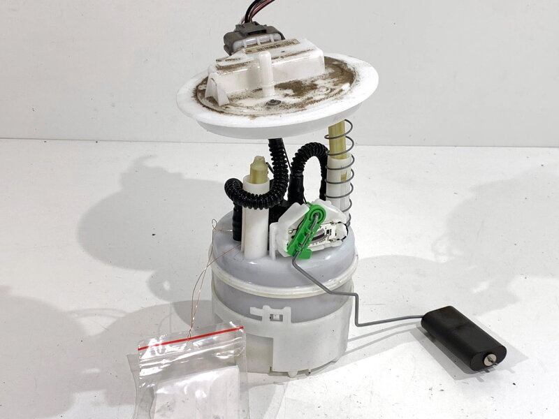 Palivové čerpadlo Dacia Sandero III 2021 - 2022 172020253R